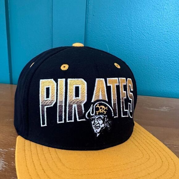American Needle Men’s MLB Vintage Pittsburgh Pirates Fade Snapback Hat - Picture 3 of 16